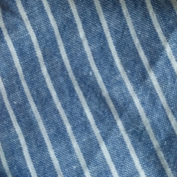 Beautiful dress by Saks Fifth Avenue🌸🍀🌼 - Picture 9 of 14